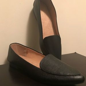 New all black flats, old navy